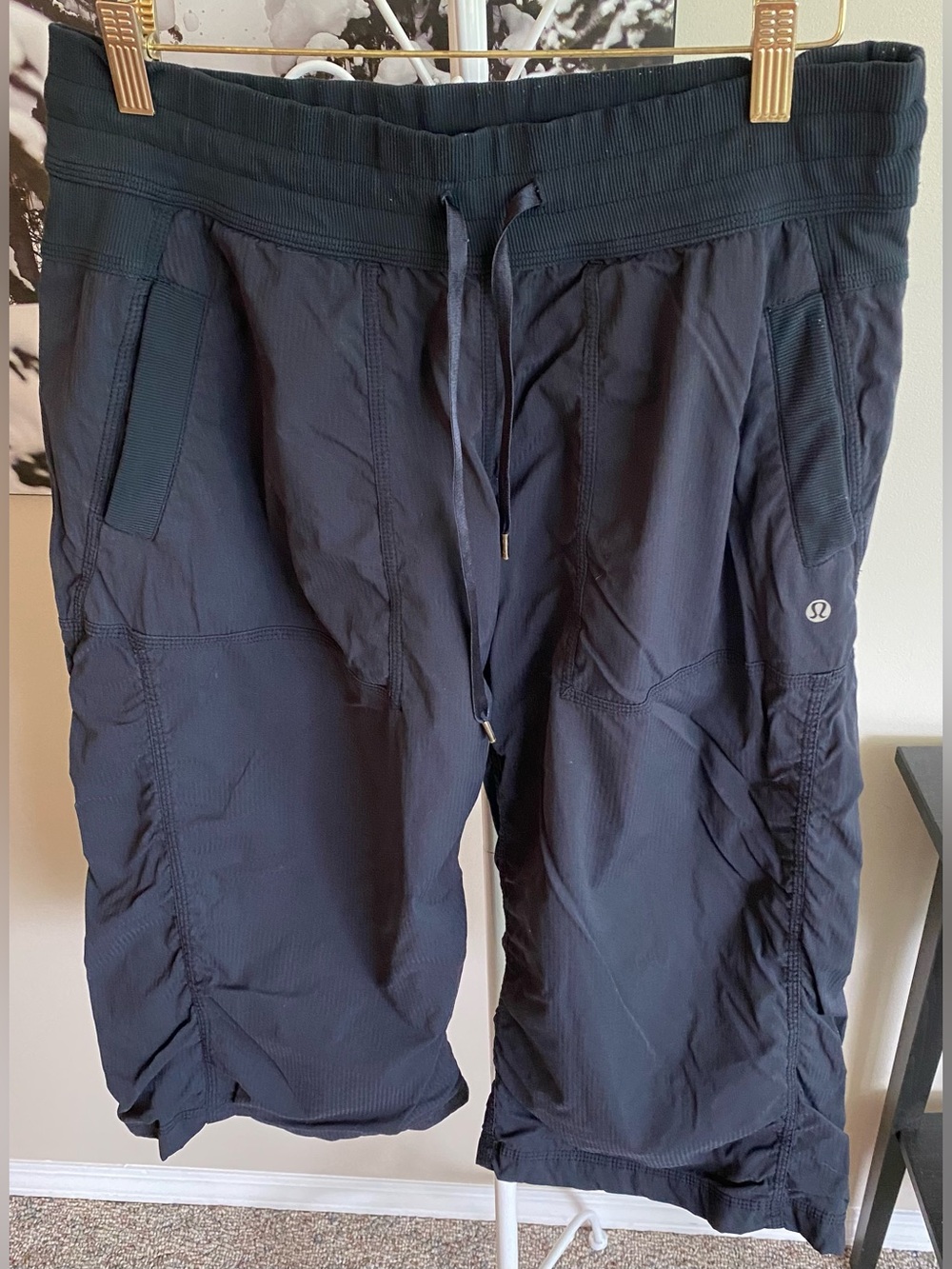 Lululemon Black Lined Drawstring Athletic Capris